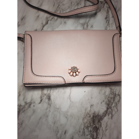 London Fog Cross Body Clutch - Picture 3 of 8